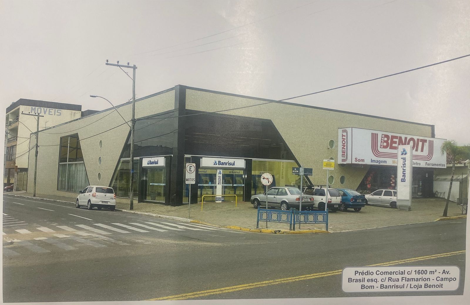 Prédio Comercial com 1600 m²
